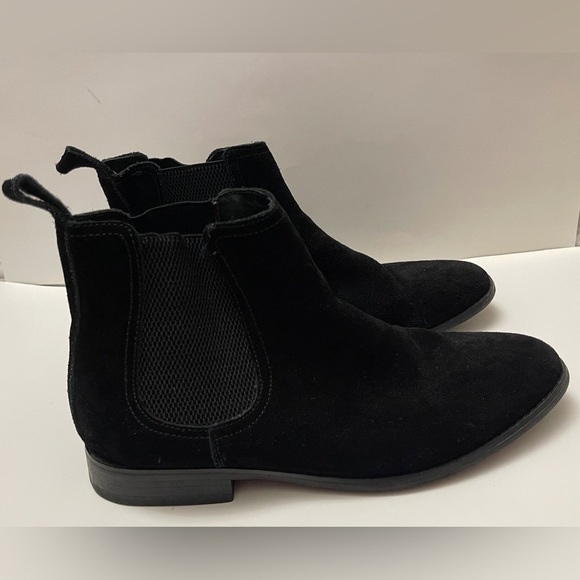 Black suede men\'s Chelsea boots classic chic preppy work fall office workwear main image 5